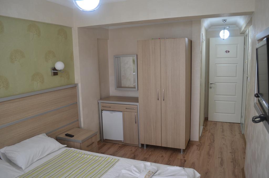 Mostar Hotel Ayvalı Zimmer foto